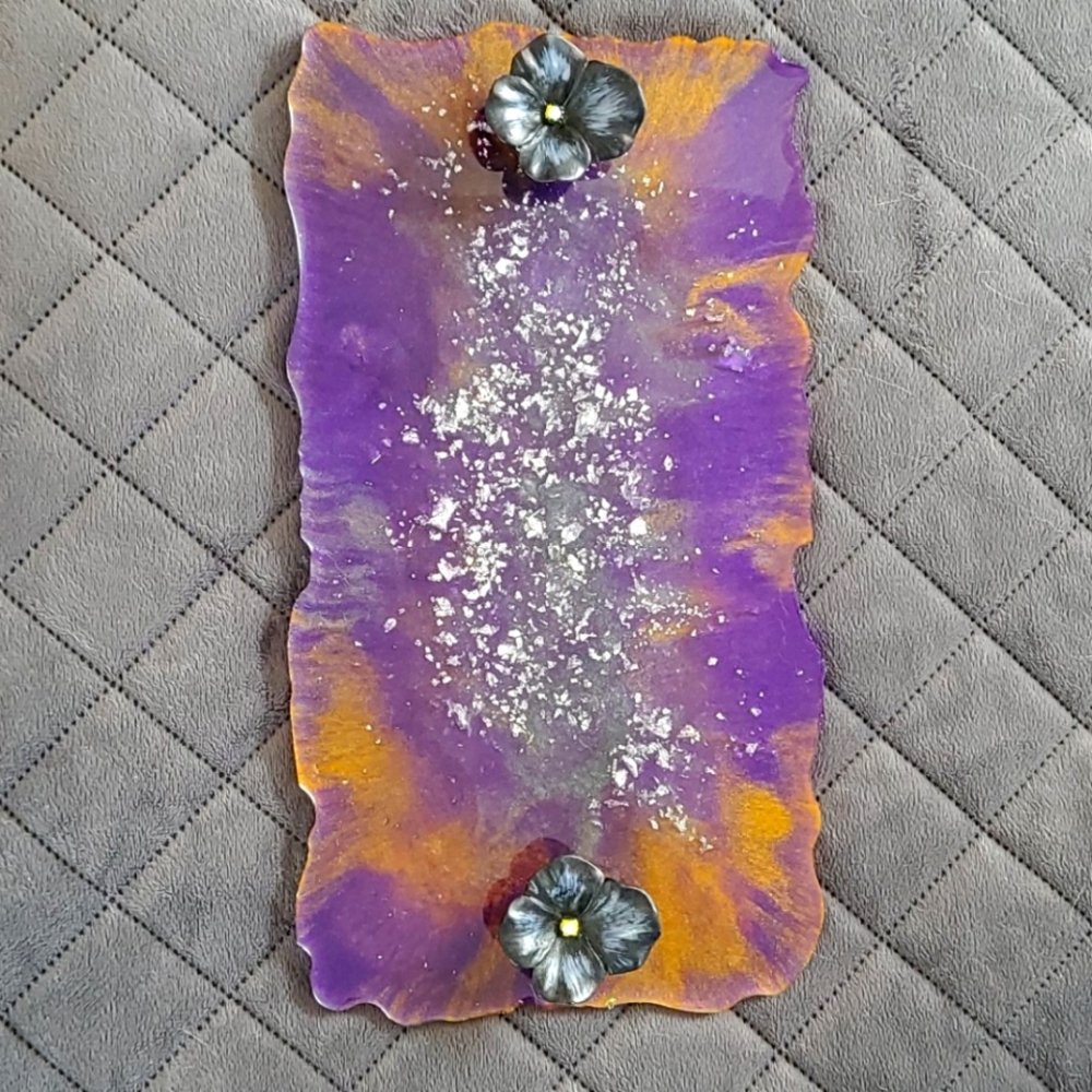 Resin vanity tray